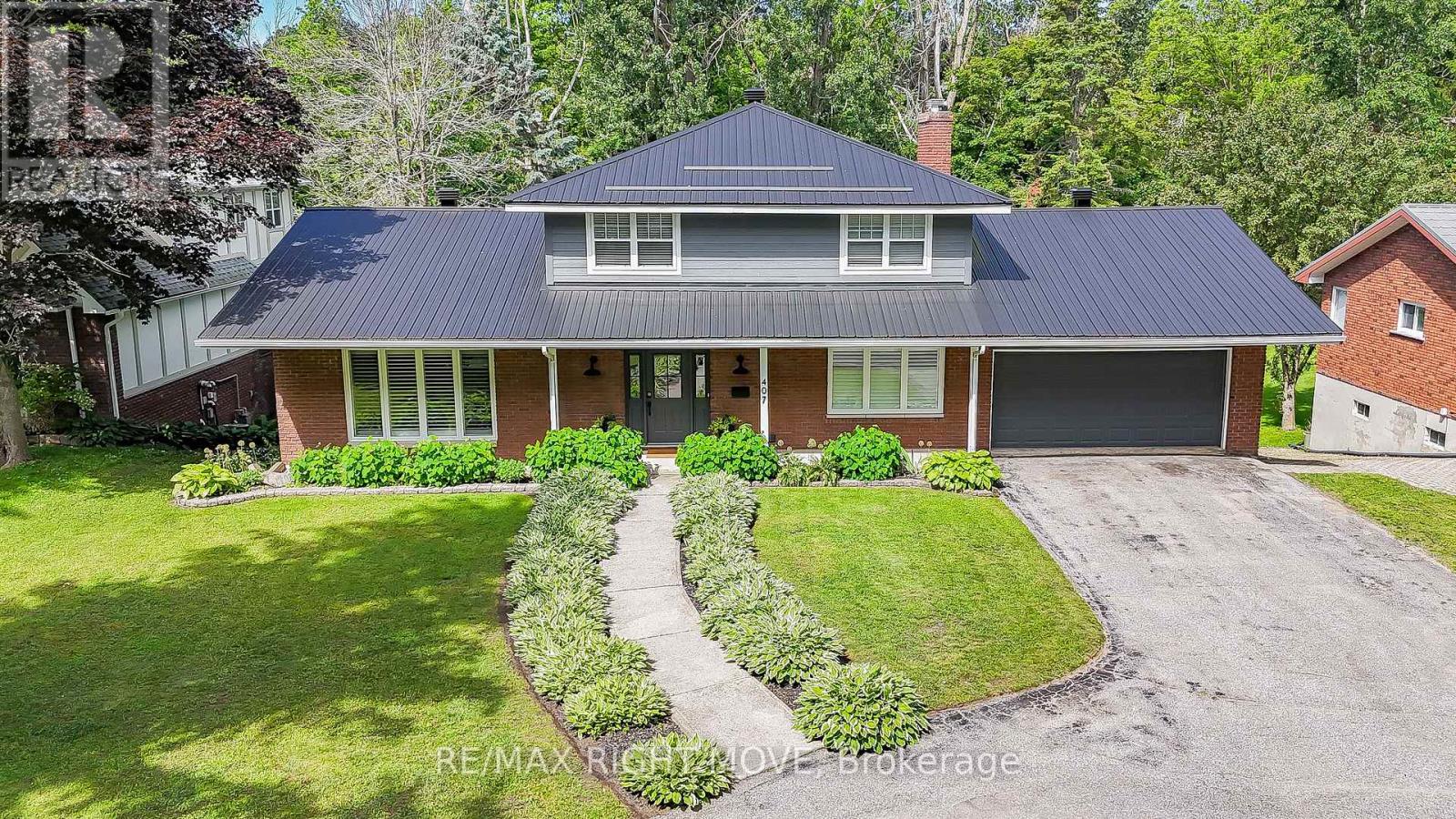 407 Bay Street, Orillia, Ontario  L3V 3X5 - Photo 2 - S12515842