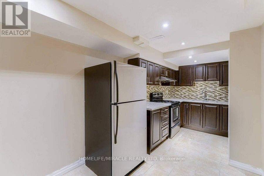 34 Washburn Road, Brampton, Ontario  L6P 3V6 - Photo 45 - W13473946