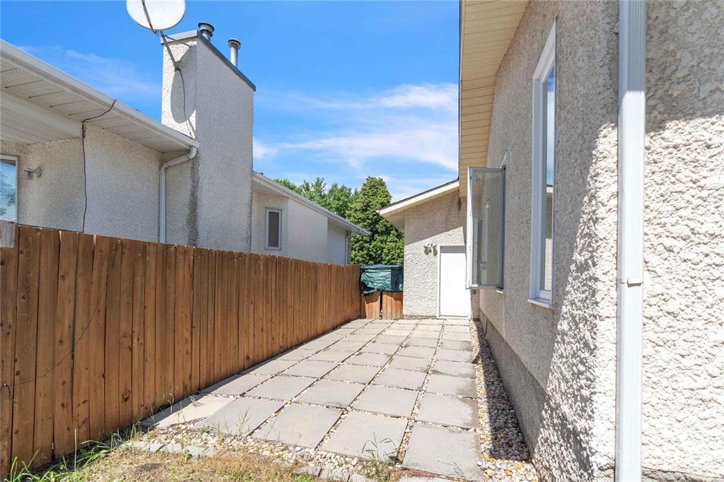 784 Beecher Avenue, Winnipeg, Manitoba  R2V 4R5 - Photo 32 - 202614624