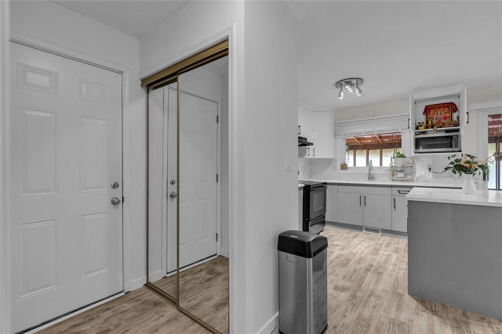 784 Beecher Avenue, Winnipeg, Manitoba  R2V 4R5 - Photo 8 - 202614624