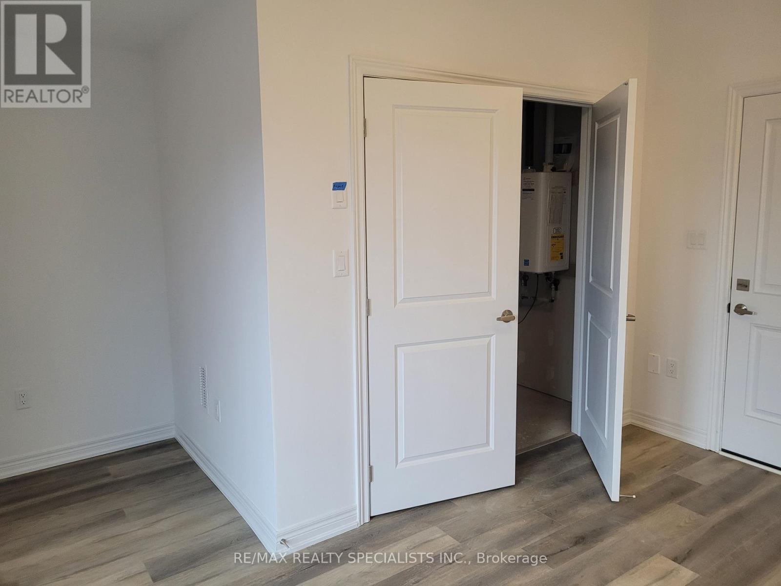 4 - 106 Court Drive, Brant, Ontario N3L 0N2 - Photo 4 - X13249140