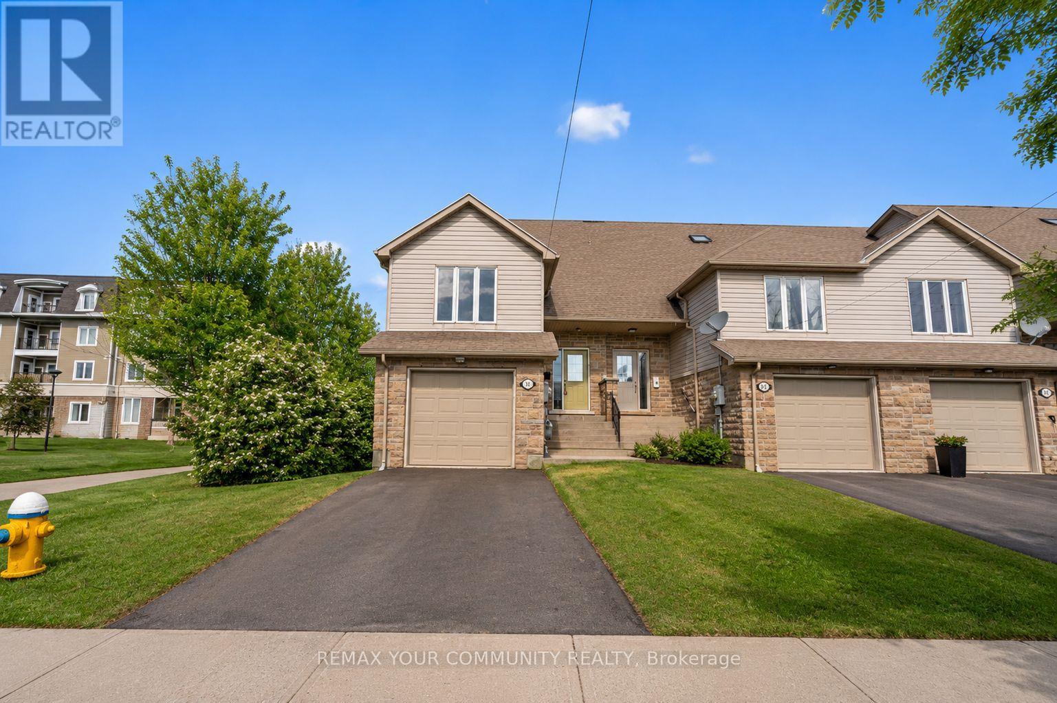 PRIMARY BEDROOM - 90 MUNROE STREET, Cobourg, Ontario