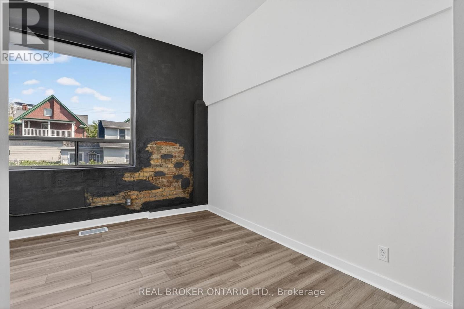 9 - 12 Bridgeport Road E, Waterloo, Ontario  N2J 2J3 - Photo 14 - X13474352