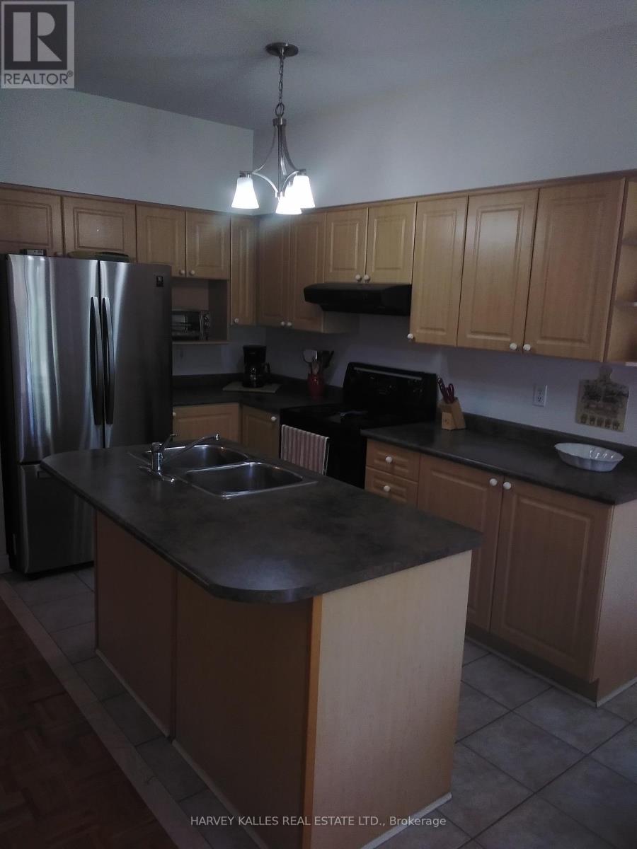 5561 Katy Gate, Mississauga, Ontario  L5M 7M9 - Photo 29 - W13477656