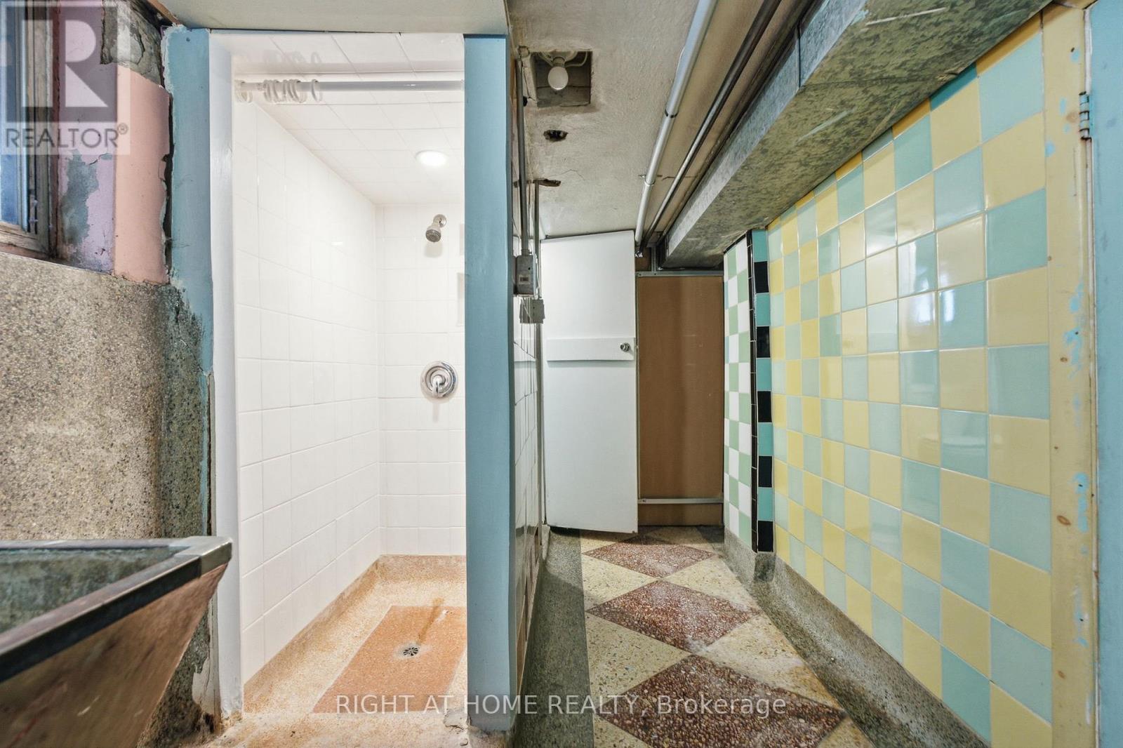 502 Salem Avenue N, Toronto, Ontario  M6H 3E1 - Photo 43 - W13477728