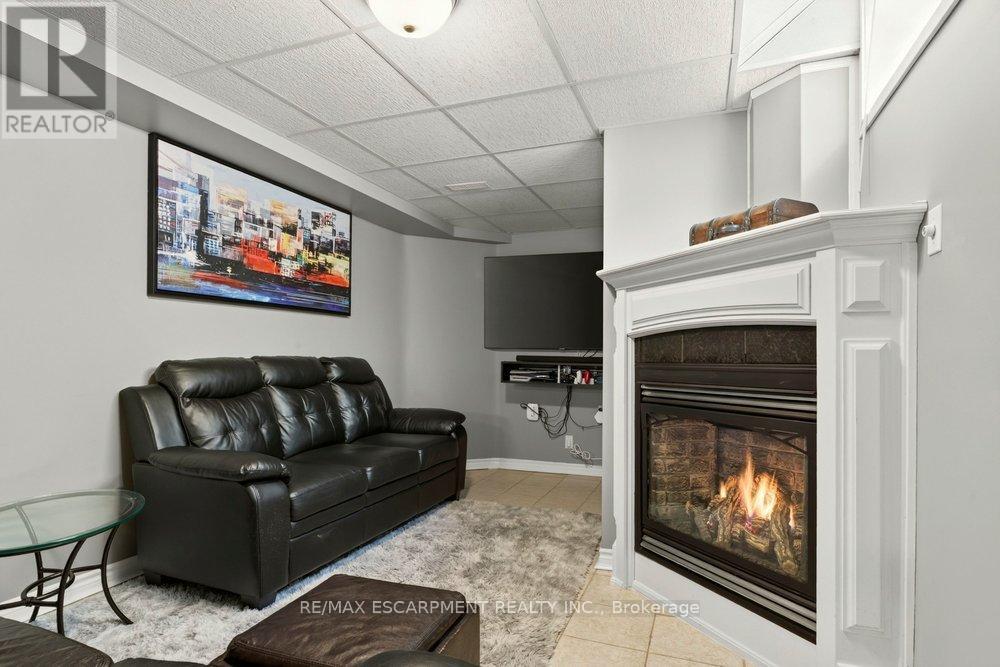 37 Walker Court, Grimsby, Ontario L3M 5J5 - Photo 20 - X13474502