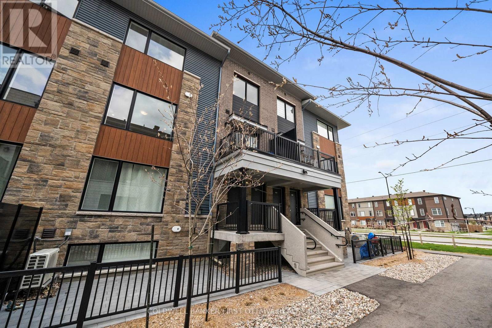 1411 Creekway Private, Ottawa, Ontario  K2T 0T1 - Photo 2 - X13478016