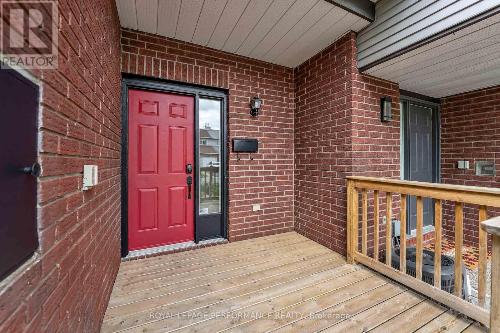 26 Armadale Crescent, Ottawa, Ontario  K2J 4A4 - Photo 2 - X13478302