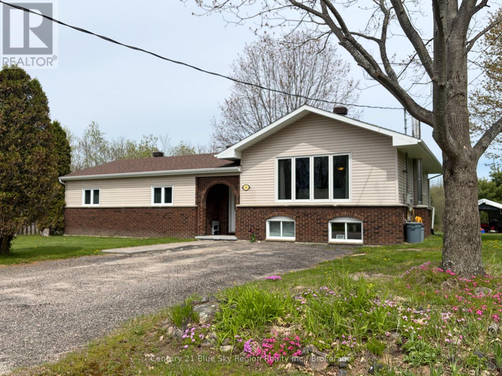 36 NICHOLS STREET, Callander, Ontario