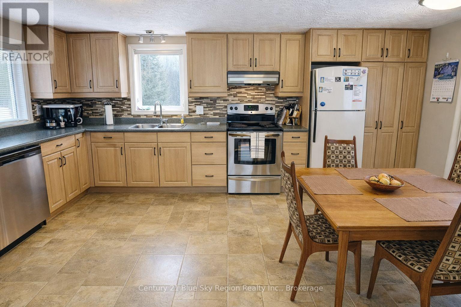 36 Nichols Street, Callander, Ontario  P0H 1H0 - Photo 4 - X13477934