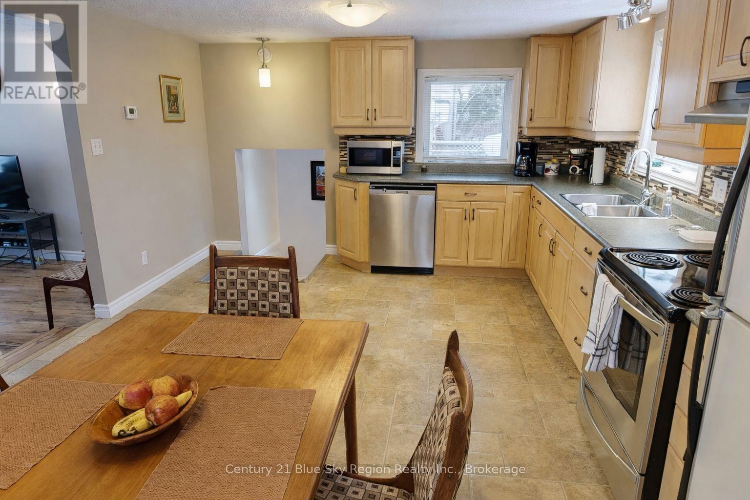 36 Nichols Street, Callander, Ontario  P0H 1H0 - Photo 5 - X13477934