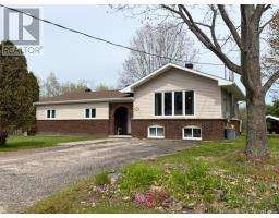 36 NICHOLS STREET, Callander, Ontario