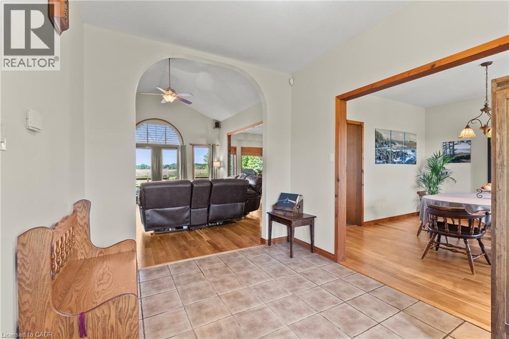98 Smith Road, Stoney Creek, Ontario  L8J 2Z3 - Photo 7 - 40841277