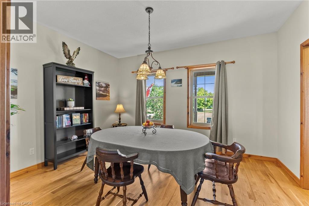 98 Smith Road, Stoney Creek, Ontario  L8J 2Z3 - Photo 9 - 40841277