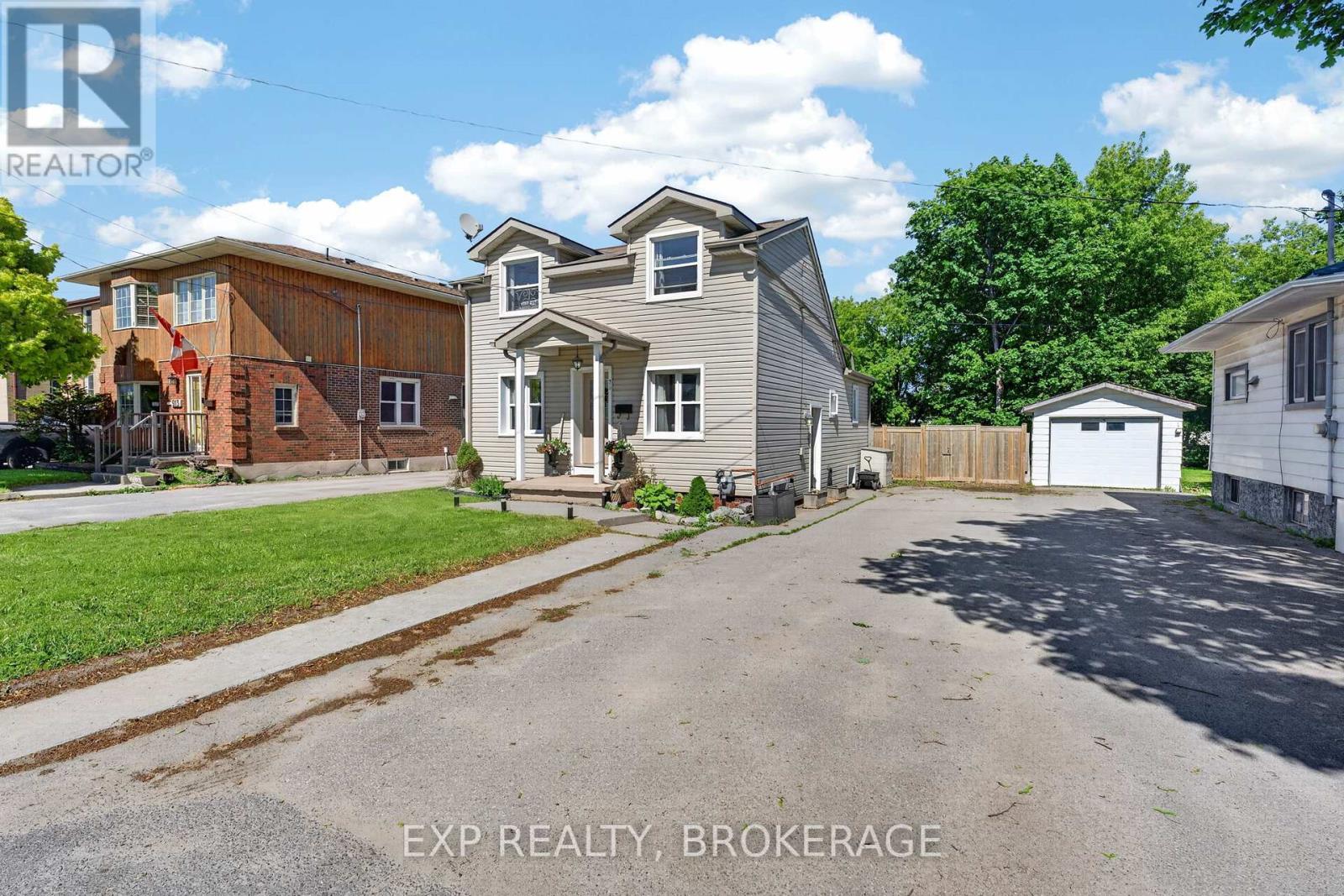 911 Division Street, Kingston, Ontario  K7K 4C6 - Photo 3 - X13477962