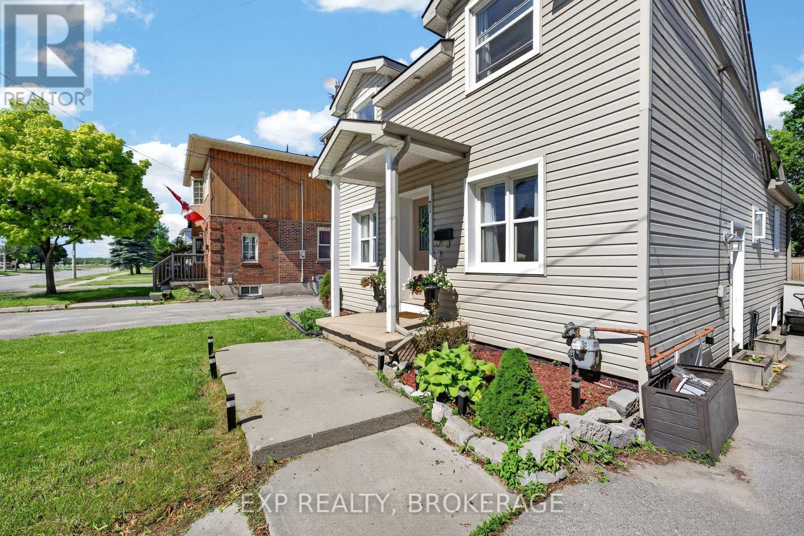 911 Division Street, Kingston, Ontario  K7K 4C6 - Photo 4 - X13477962
