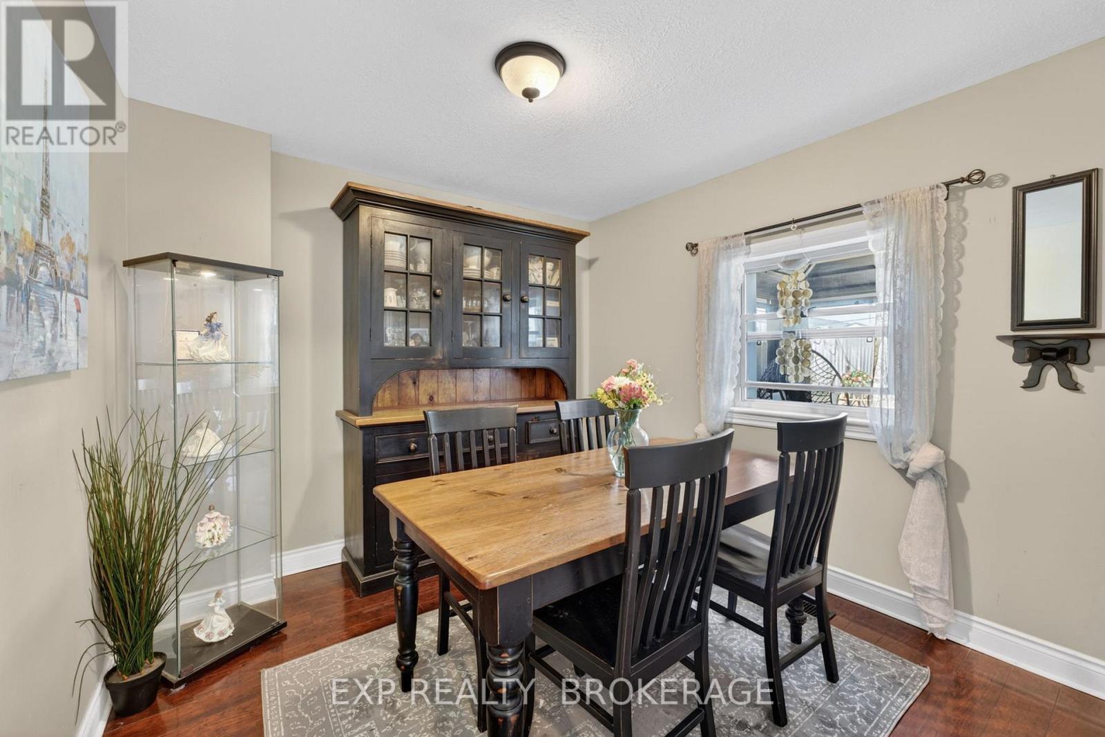 911 Division Street, Kingston, Ontario  K7K 4C6 - Photo 7 - X13477962