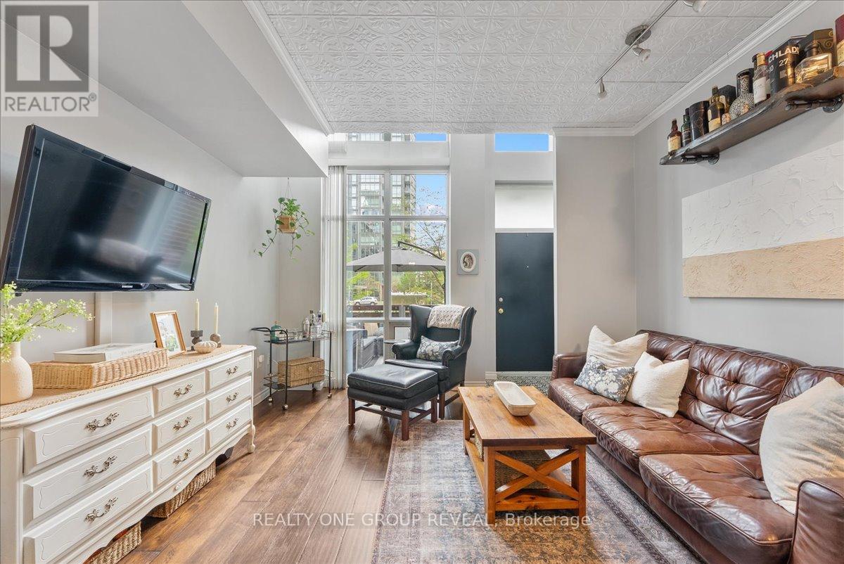 112 - 15 Brunel Court, Toronto, Ontario  M5V 3Y6 - Photo 11 - C13428408