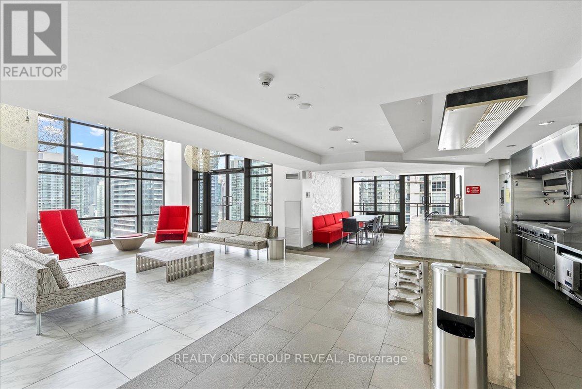 112 - 15 Brunel Court, Toronto, Ontario  M5V 3Y6 - Photo 33 - C13428408