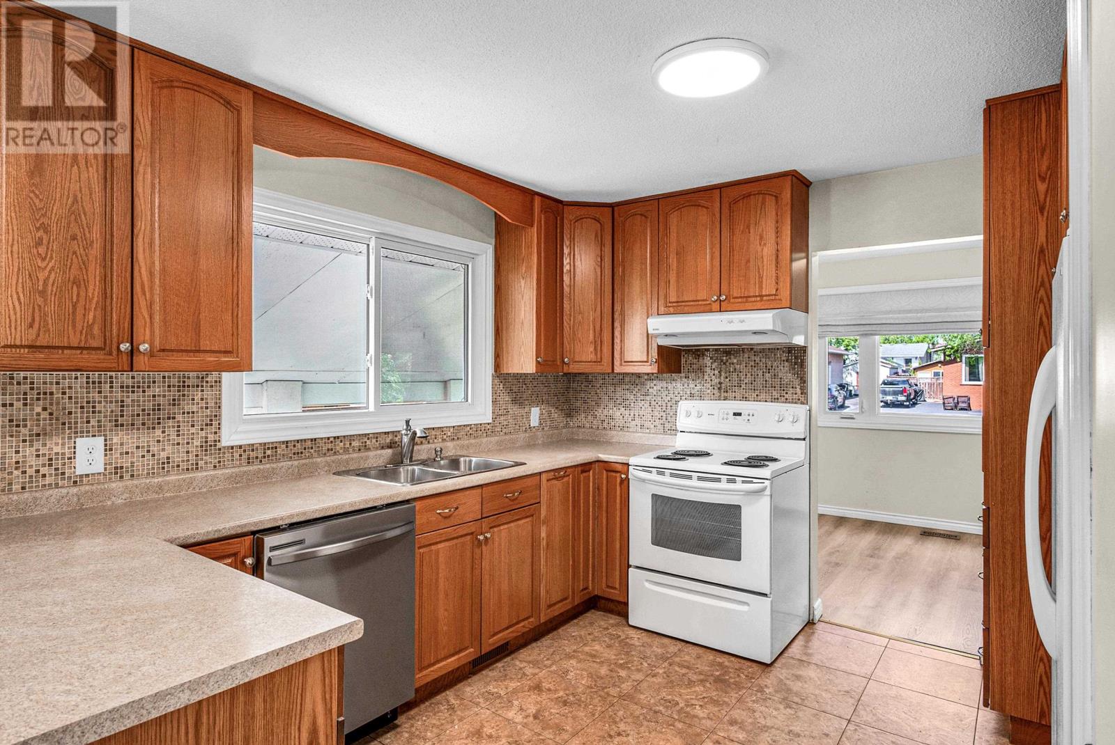 189 Evans St, Thunder Bay, Ontario  P7B 5H4 - Photo 22 - TB2601645
