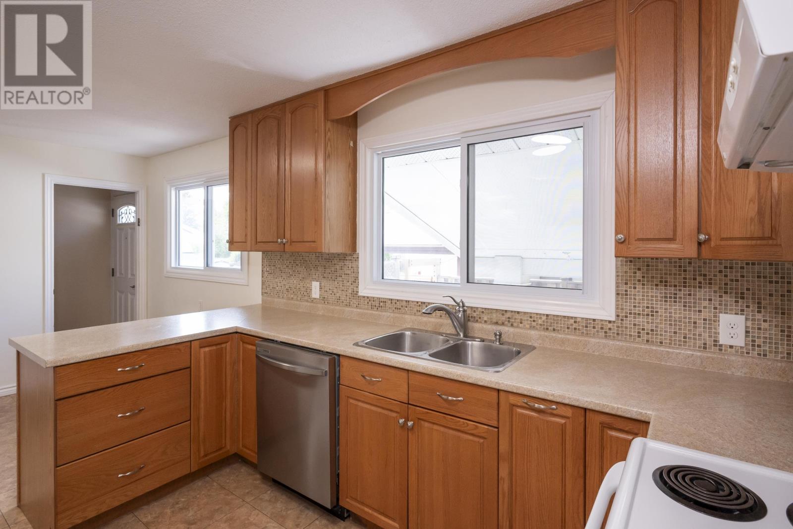 189 Evans St, Thunder Bay, Ontario  P7B 5H4 - Photo 25 - TB2601645