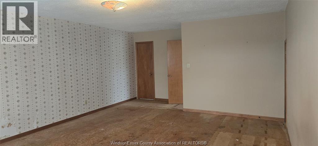 960 Scofield Avenue, Windsor, Ontario  N9G 1L7 - Photo 2 - 26014475