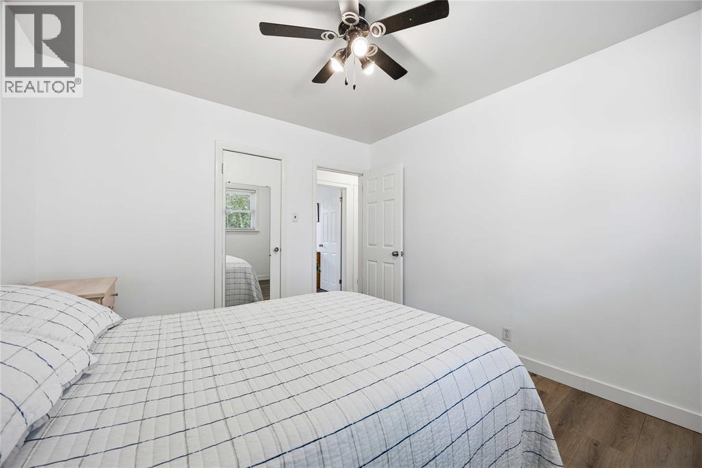991 Germain Street, Sarnia photo 17
