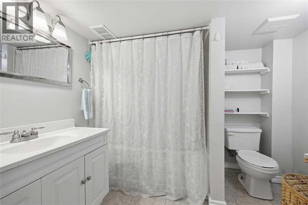 991 Germain Street, Sarnia photo 27