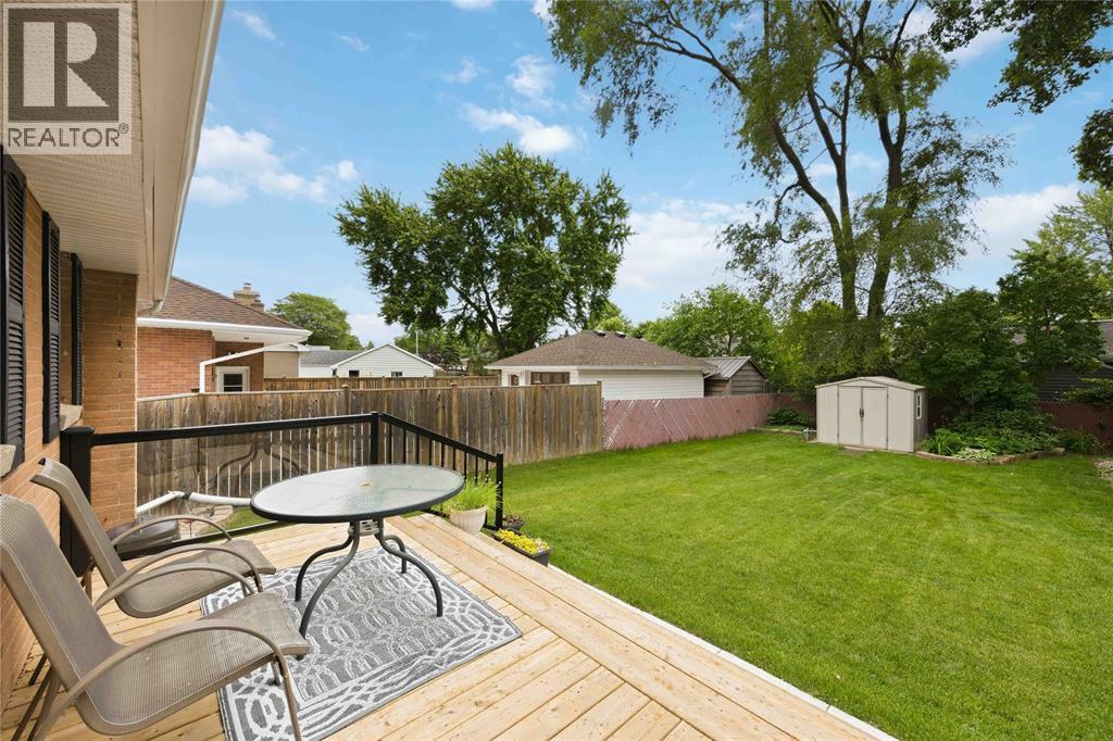 991 Germain Street, Sarnia photo 33
