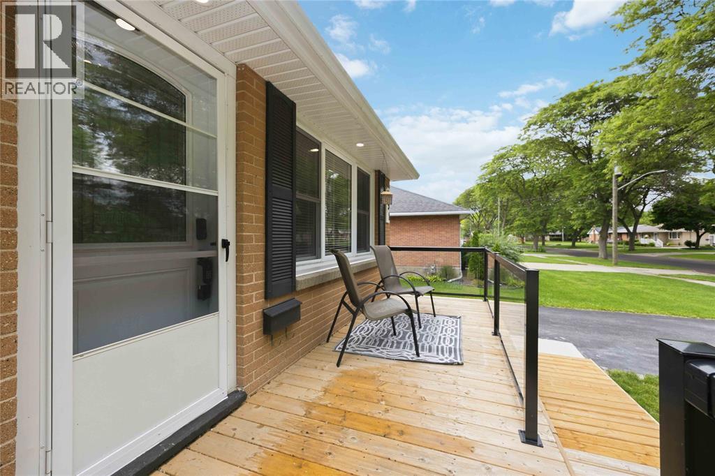 991 Germain Street, Sarnia photo 4