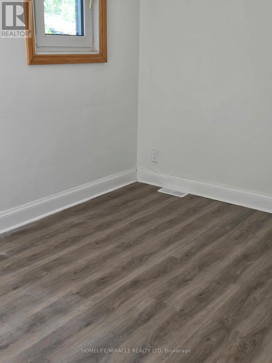 29 Codsell Avenue, Toronto, Ontario  M3H 3V7 - Photo 18 - C13462998