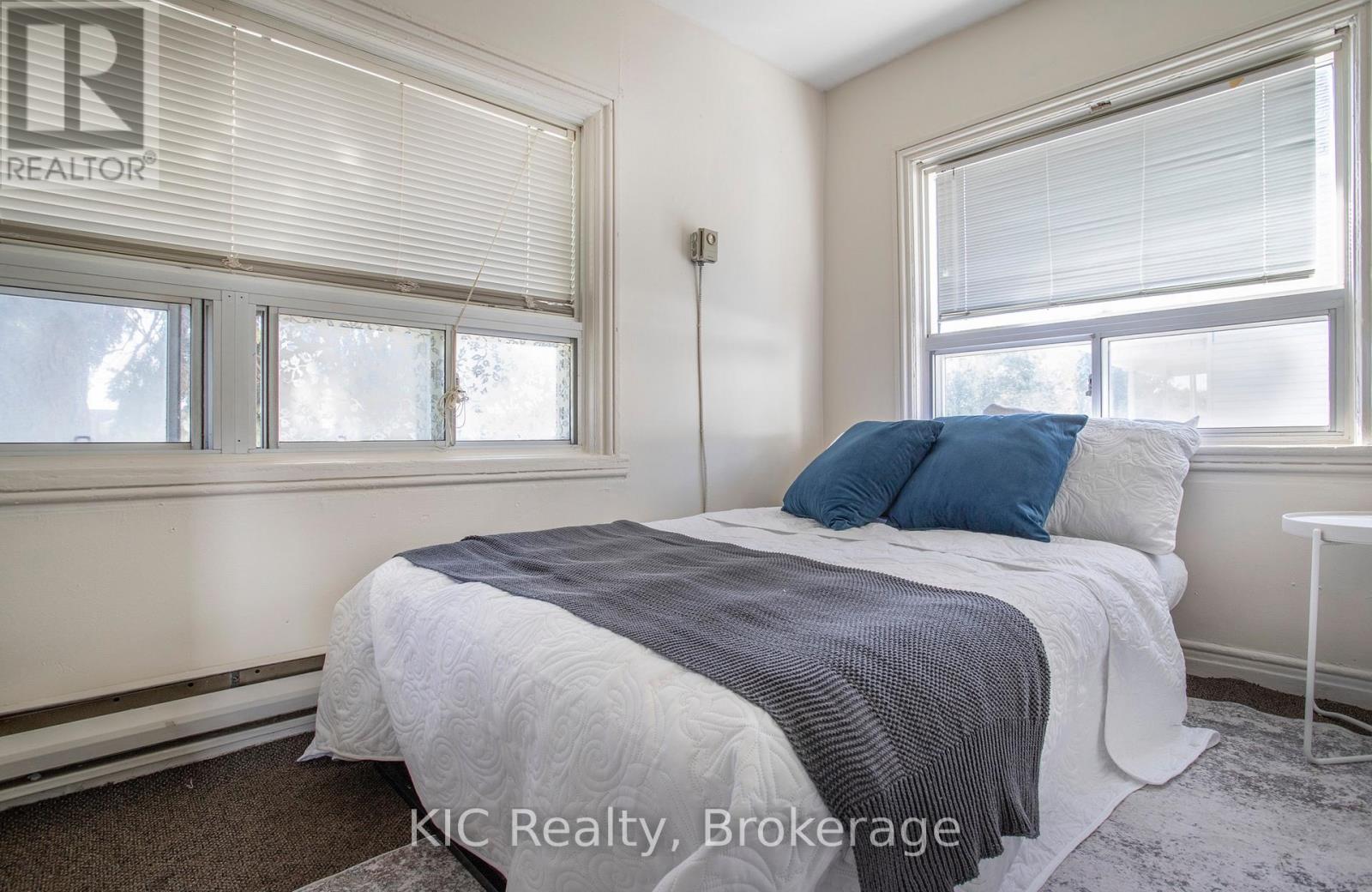 45 Albany Street, Oshawa, Ontario  L1H 2Y9 - Photo 15 - E13477446