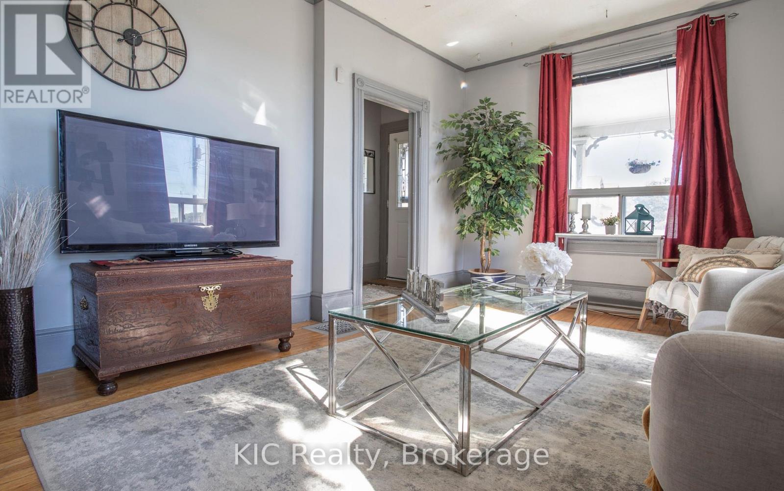 45 Albany Street, Oshawa, Ontario  L1H 2Y9 - Photo 6 - E13477446