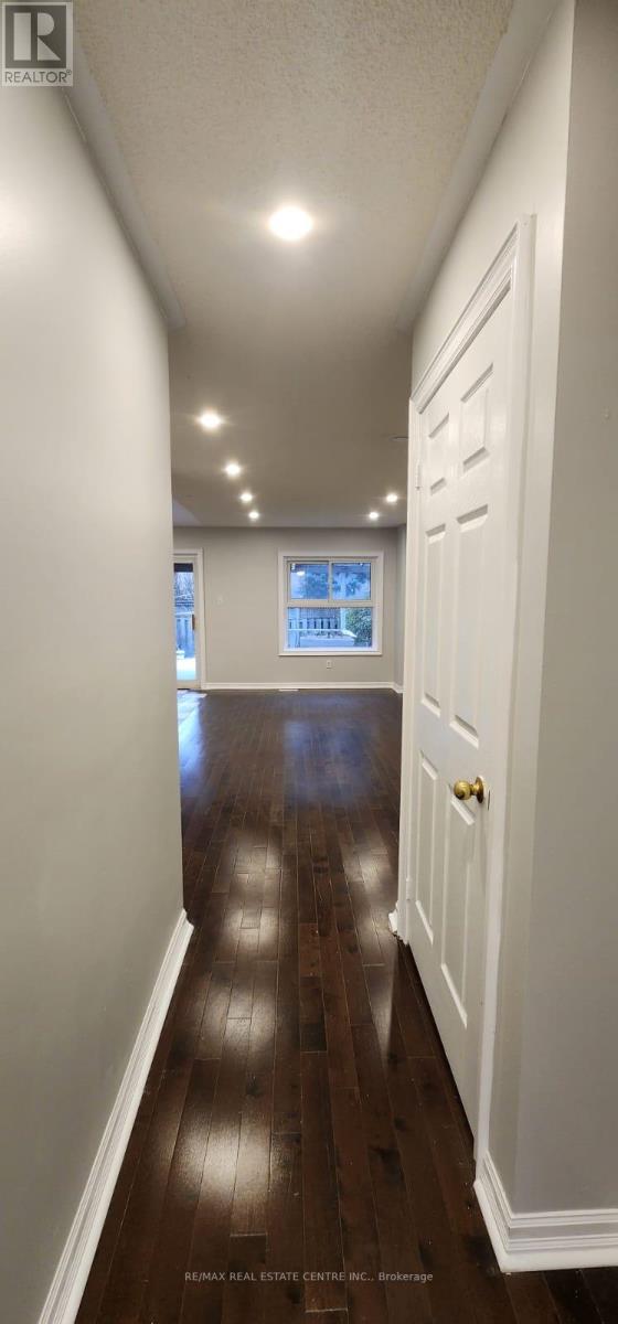 6850 Dillingwood Drive, Mississauga, Ontario  L5N 6Z9 - Photo 11 - W13477148