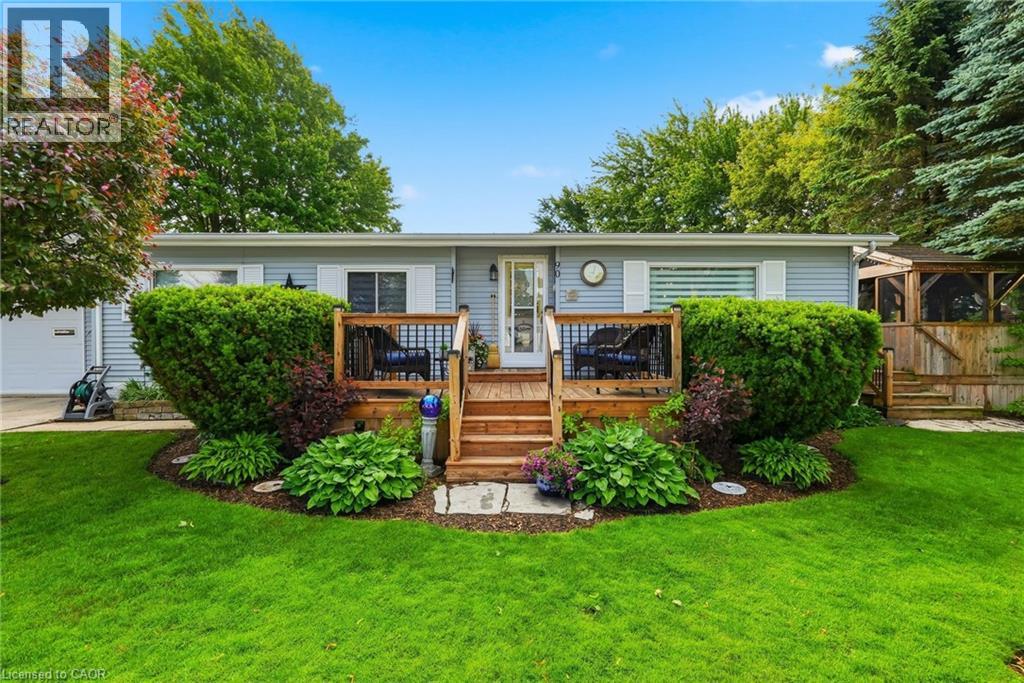 90 Fairview Crescent, Listowel, Ontario  N4W 3G8 - Photo 2 - 40841174