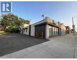 108 PARKDALE Avenue N, Hamilton, Ontario