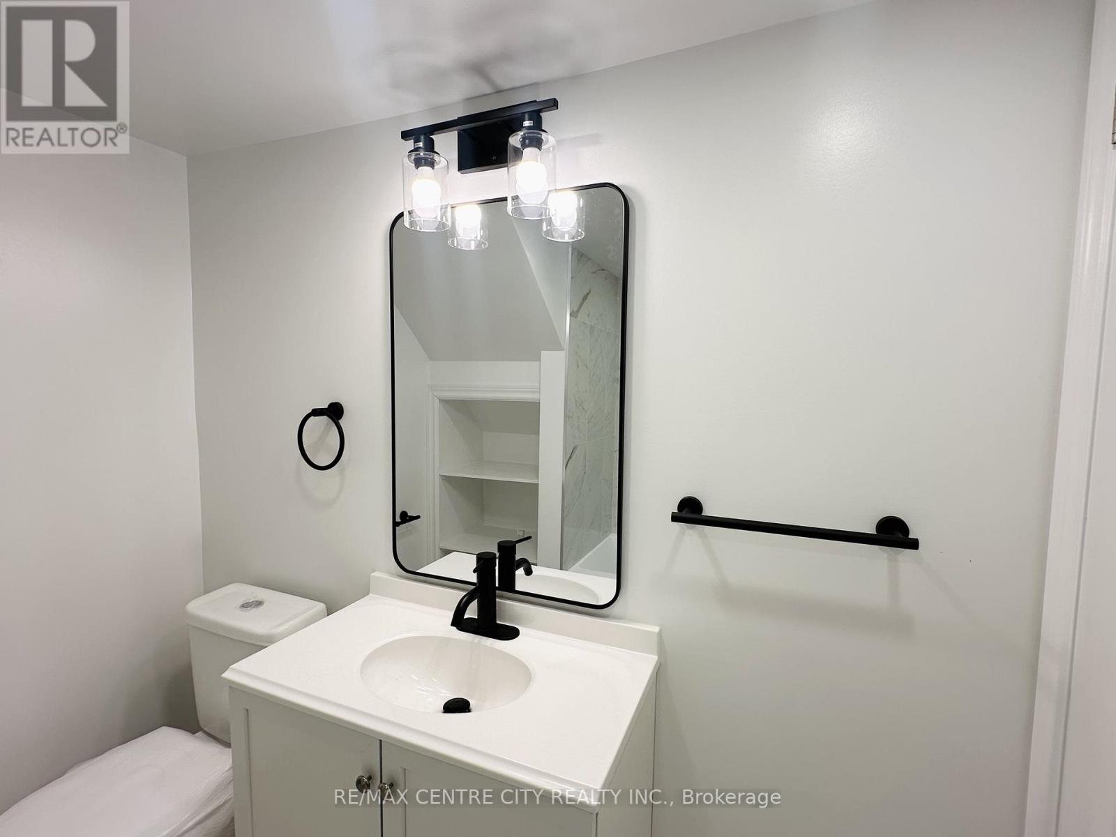 Unit 1 - 81 Curtis Street, St. Thomas, Ontario  N5P 1H9 - Photo 12 - X13478372