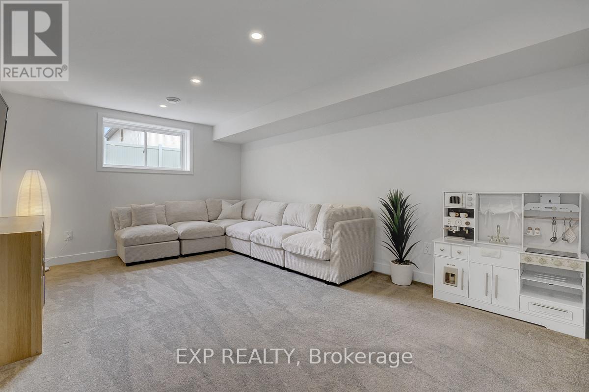 512 Triangle Street, Ottawa, Ontario  K2V 0M8 - Photo 43 - X13478446