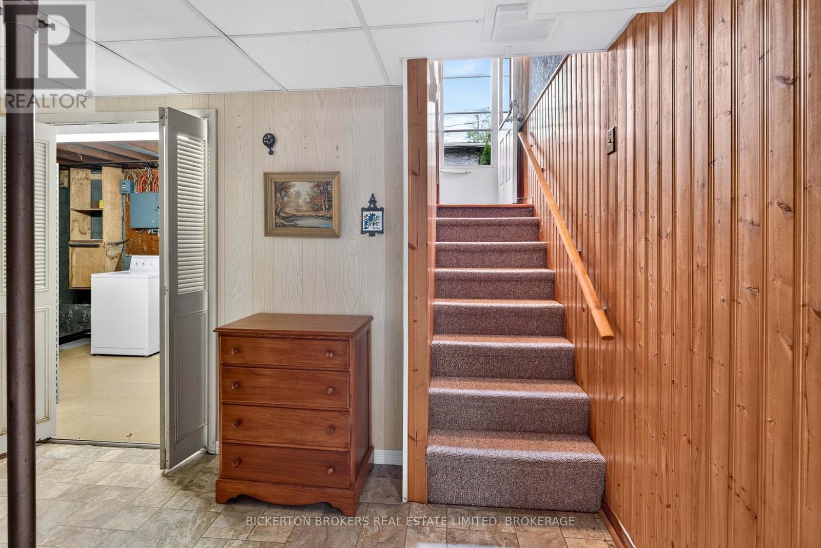 365 Oak Street, Gananoque, Ontario  K7G 2R7 - Photo 37 - X13475278