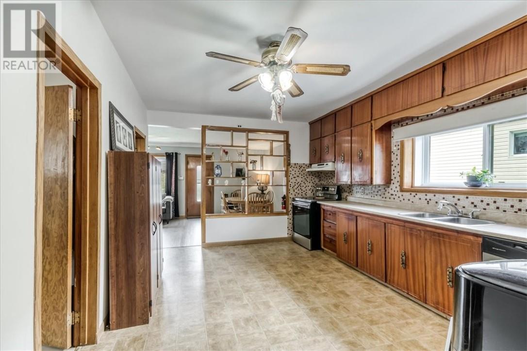 48 Vaughan, Capreol, Ontario  P0M 1H0 - Photo 9 - 2128747