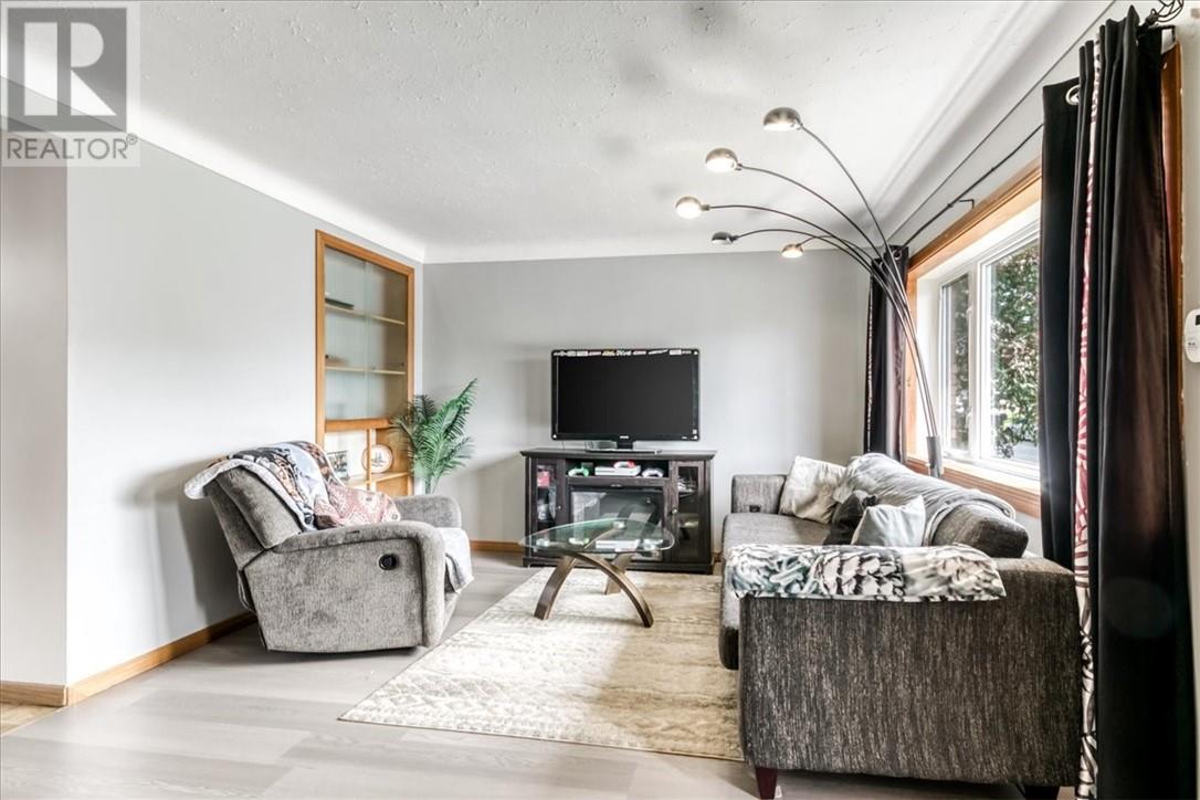 48 Vaughan, Capreol, Ontario  P0M 1H0 - Photo 7 - 2128747