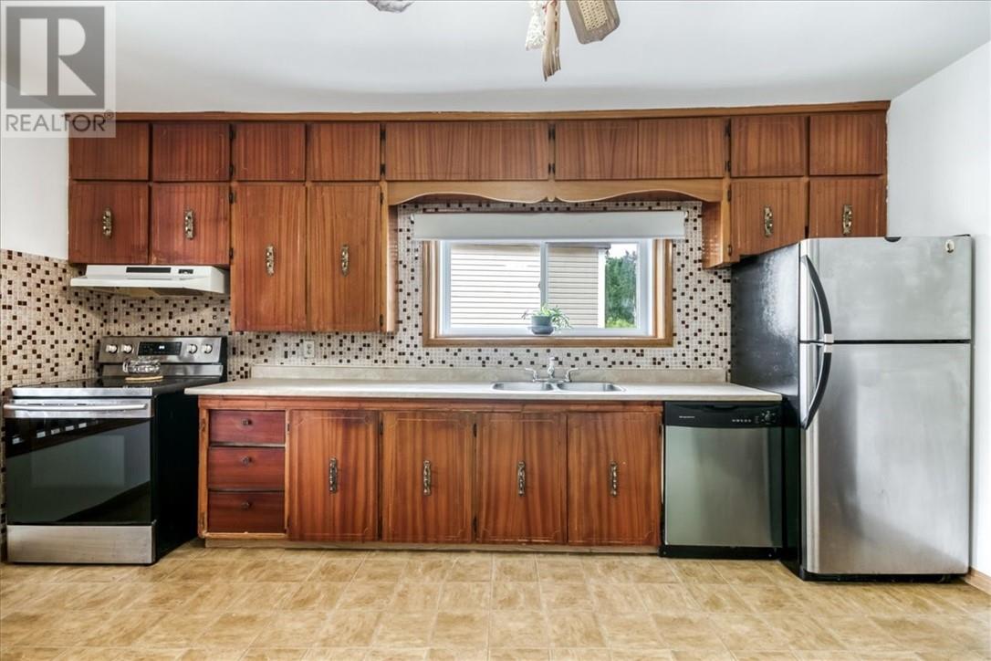 48 Vaughan, Capreol, Ontario  P0M 1H0 - Photo 8 - 2128747