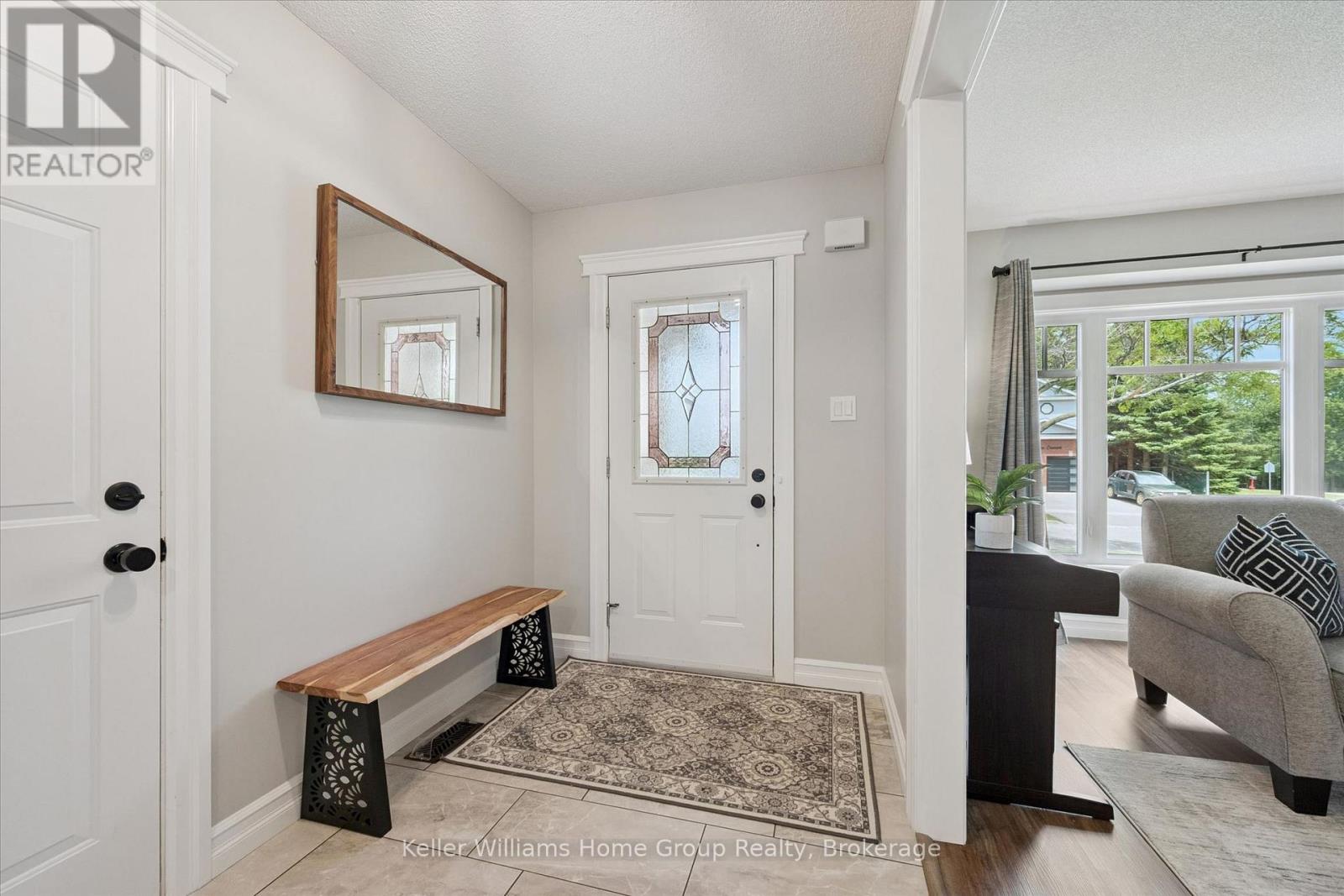 4 Eastview Crescent, Orangeville, Ontario  L9W 4X3 - Photo 4 - W13478454