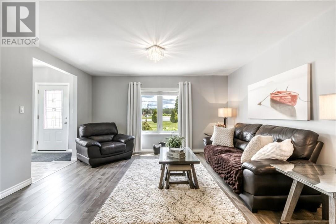 4755 Notre Dame Avenue, Hanmer, Ontario  P3P 1X5 - Photo 5 - 2128754