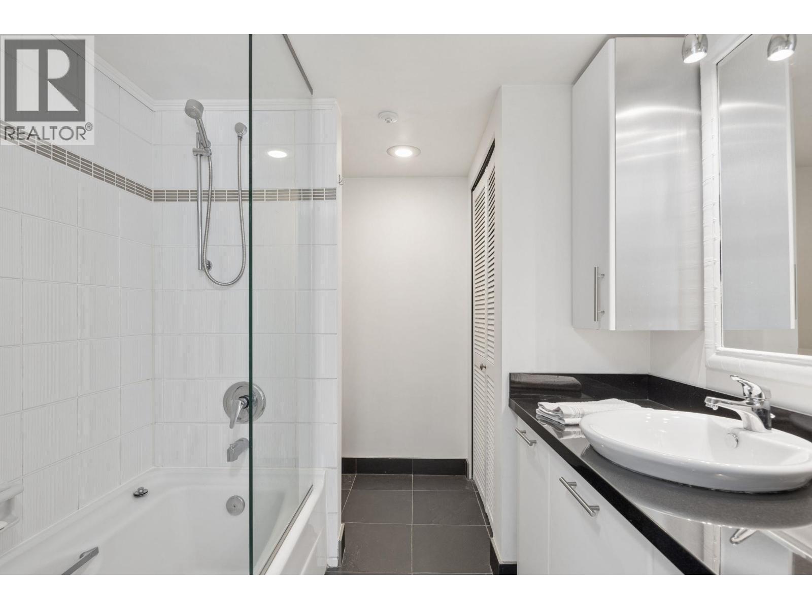 301 1502 Island Park Walk, Vancouver, British Columbia  V6H 3Z8 - Photo 20 - R3138788