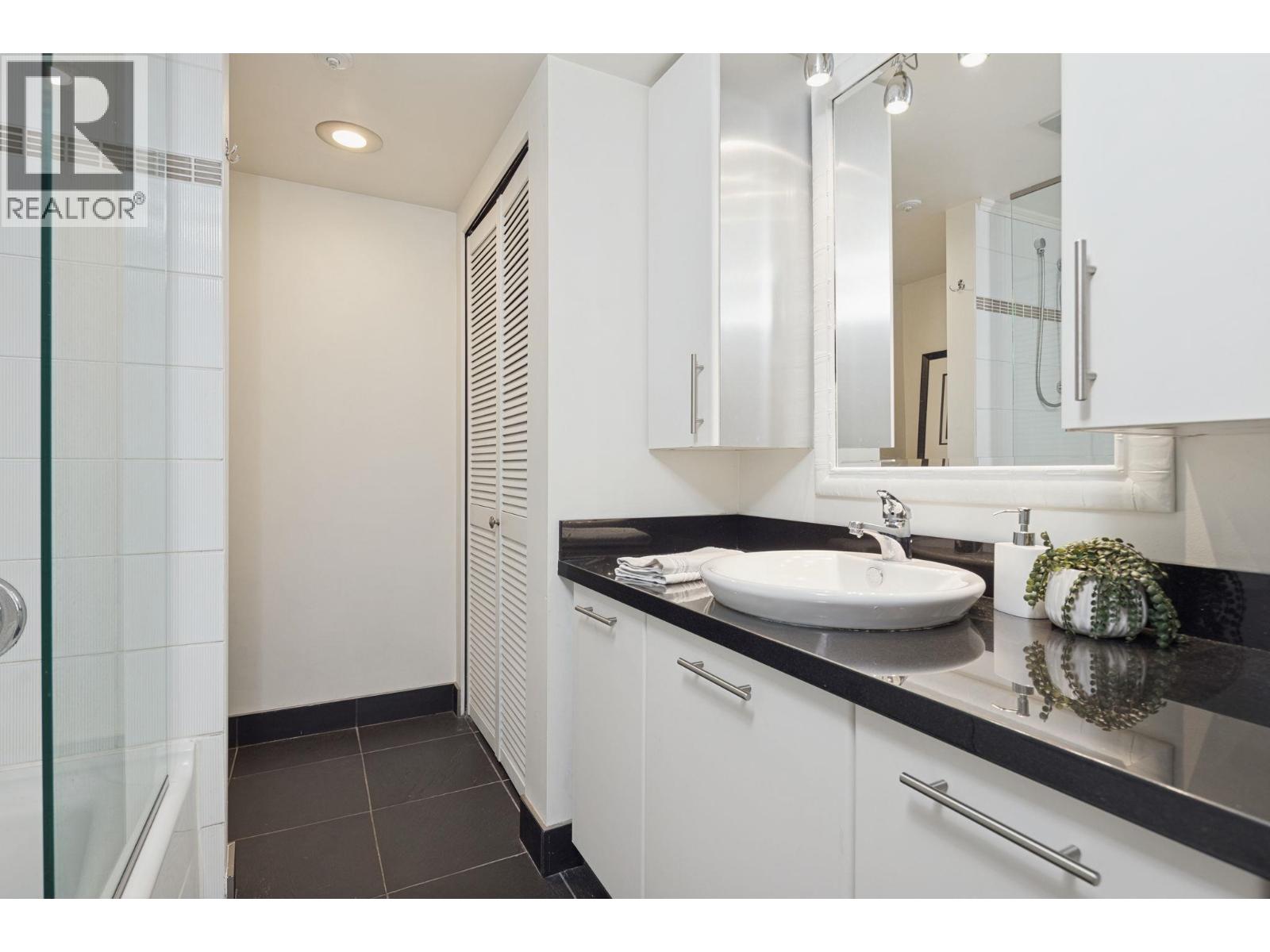301 1502 Island Park Walk, Vancouver, British Columbia  V6H 3Z8 - Photo 21 - R3138788