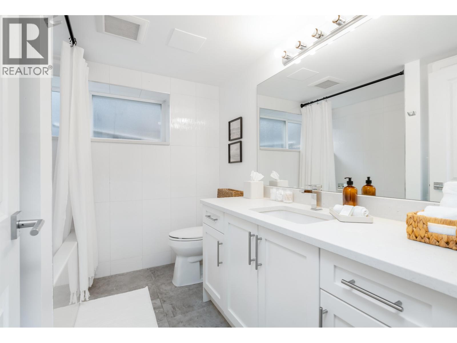 Lower 2621 E 5th Avenue, Vancouver, British Columbia  V5M 1N1 - Photo 17 - R3138803