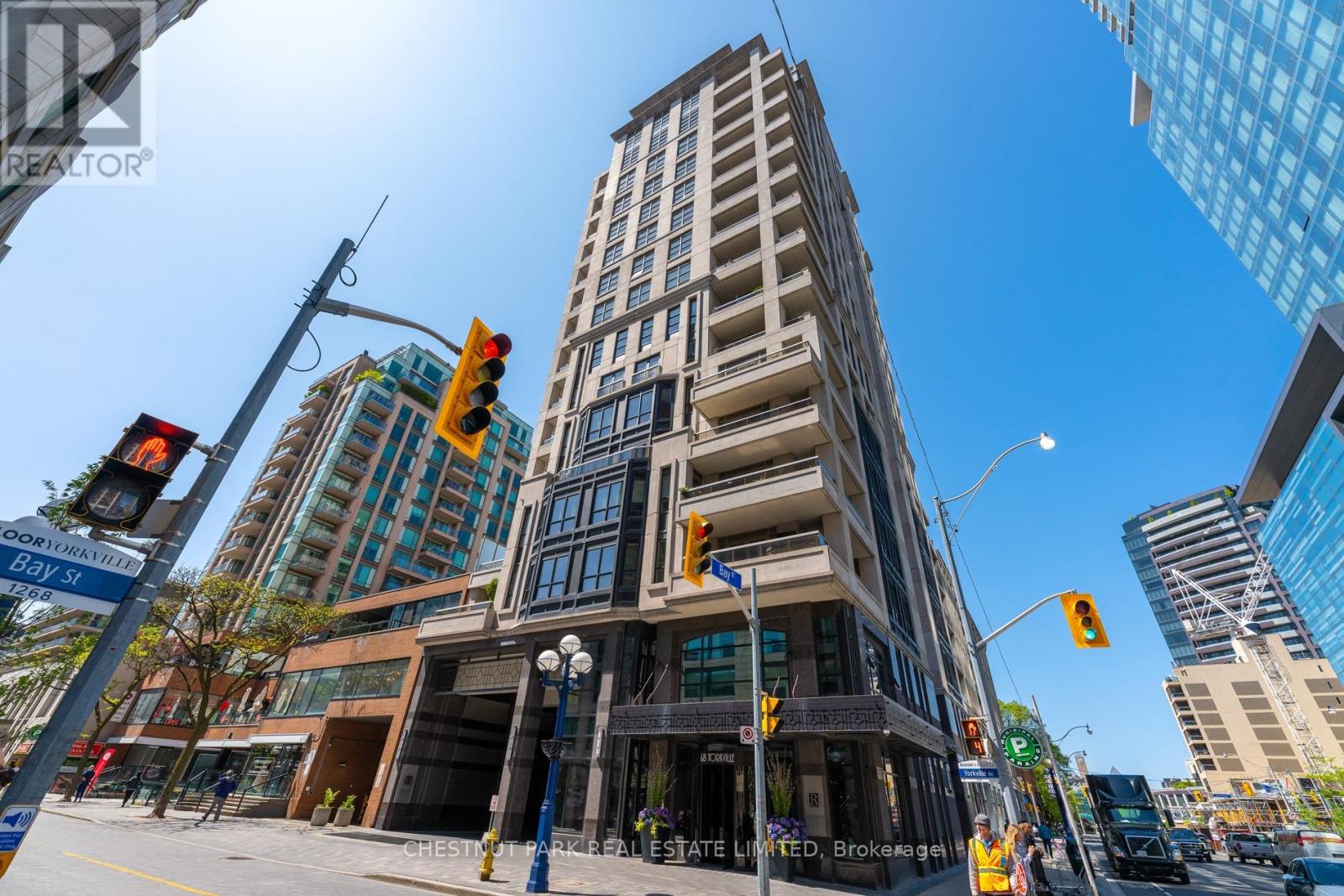 202 - 68 YORKVILLE AVENUE, Toronto, Ontario