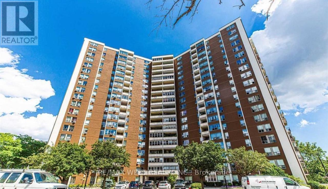 812 - 60 PAVANE LINKWAY, Toronto, Ontario