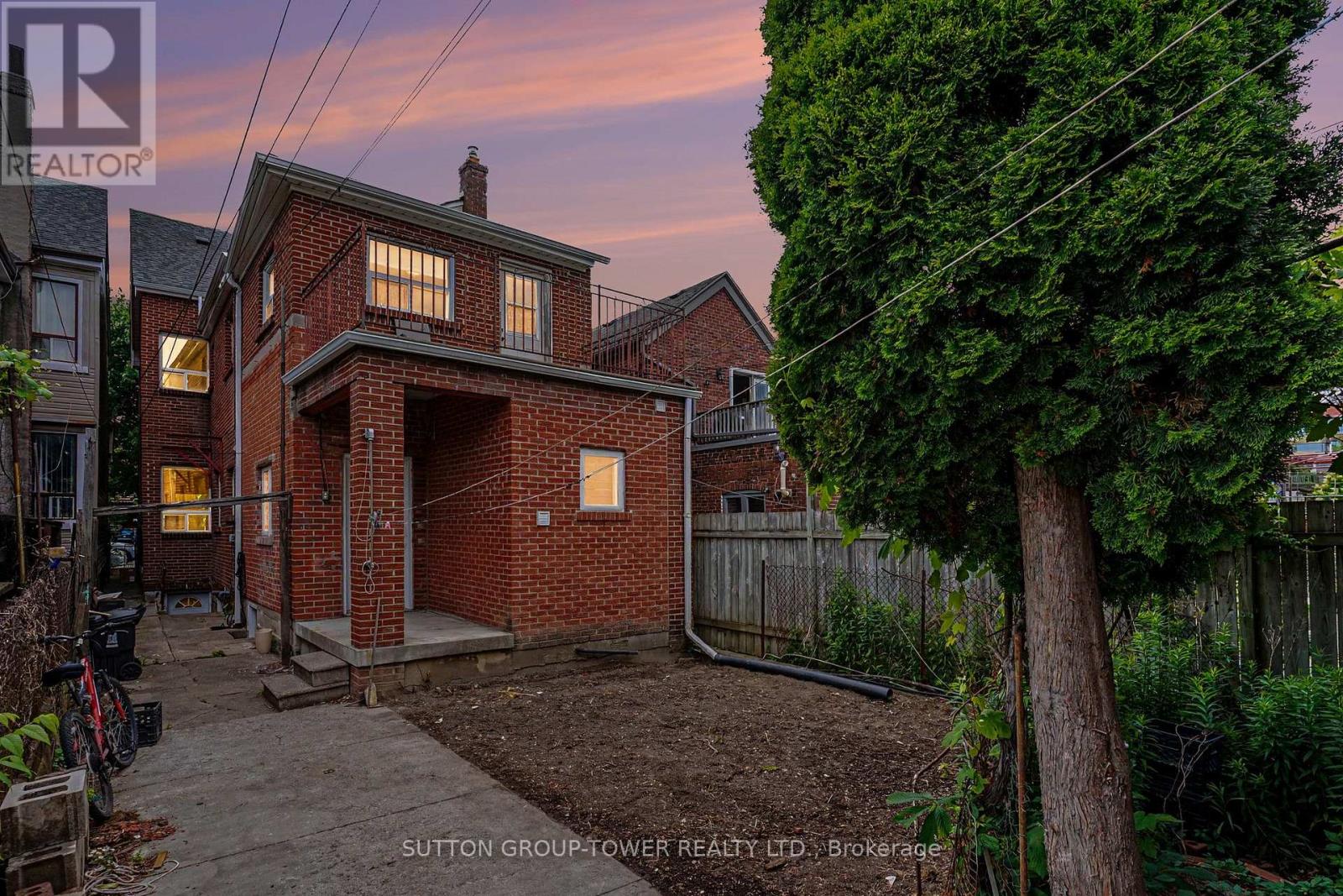 329 EUCLID AVENUE, Toronto, Ontario